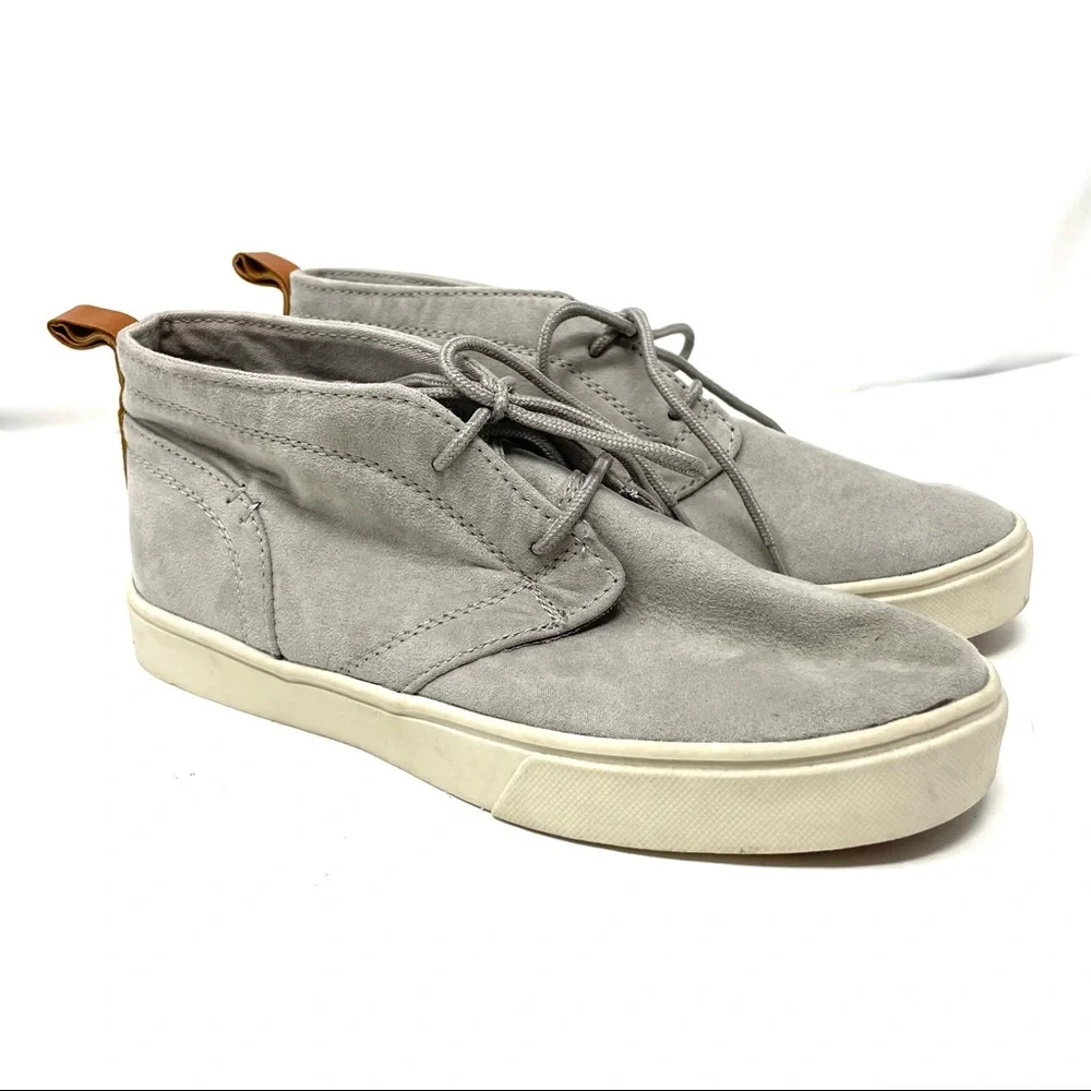 CAT & JACK size 5 faux suede moccasin-style shoes, NWOT